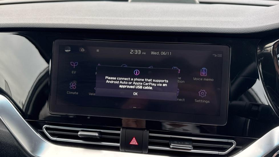 Apple Car Play & Android Auto