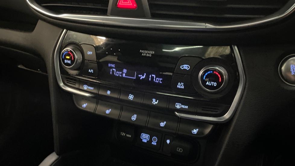 Dual Zone Climate Control 