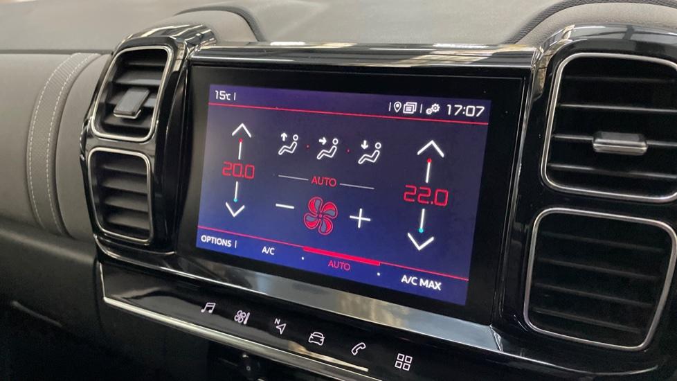 Dual Zone Climate Control 