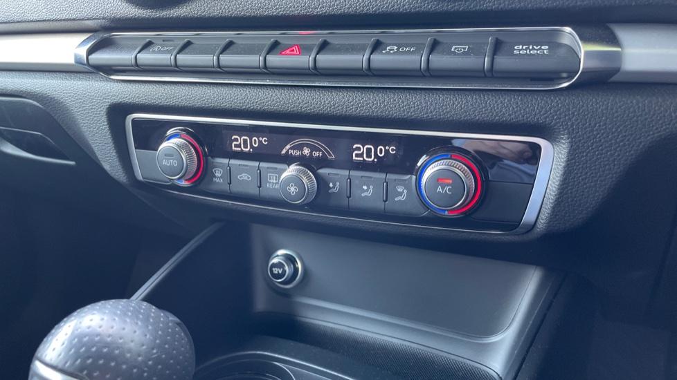 Dual Zone Climate Control 