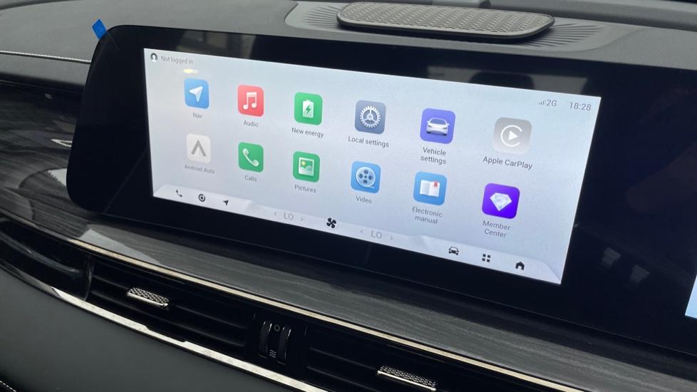 Apple Car Play & Android Auto