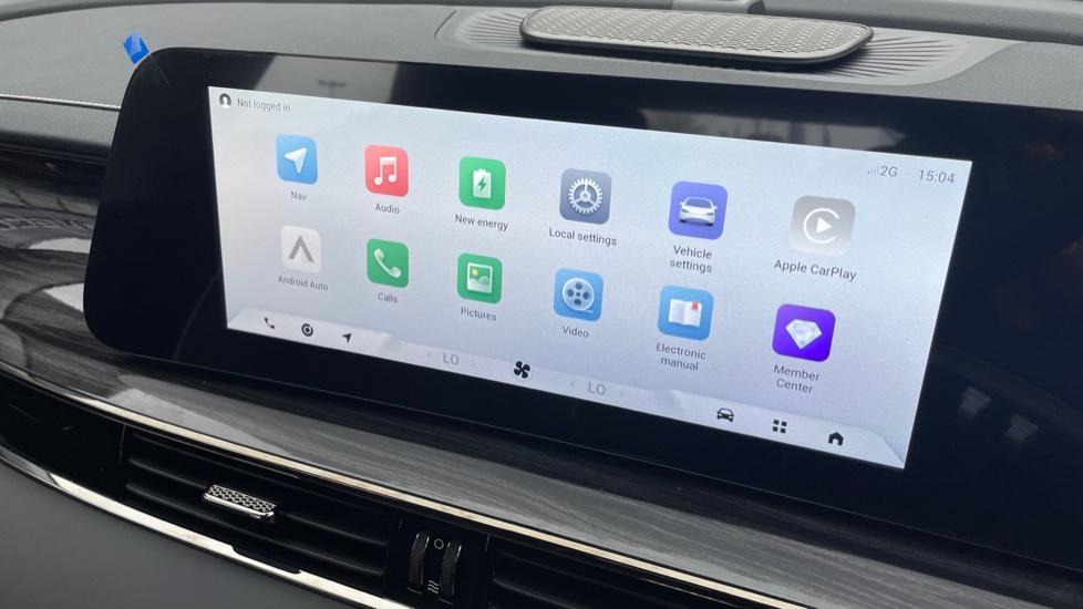 Apple Car Play & Android Auto