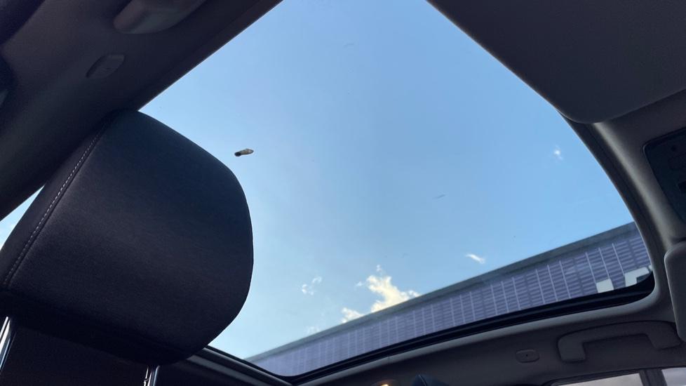 Fixed Panoramic Sunroof 