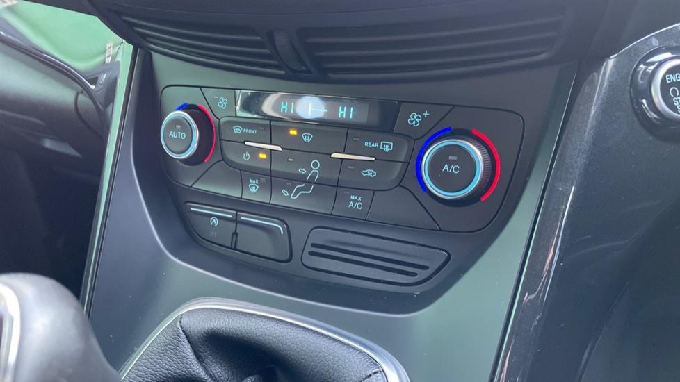 Dual Zone Climate Control 