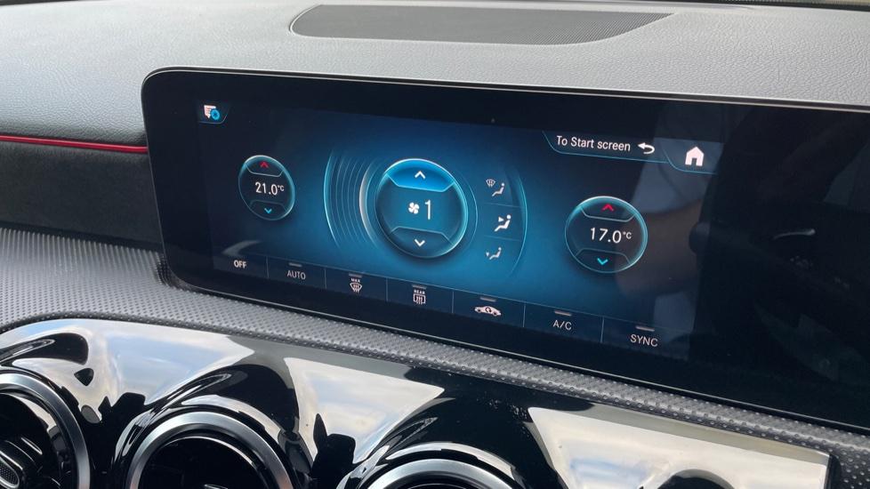 Dual Zone Climate Control 