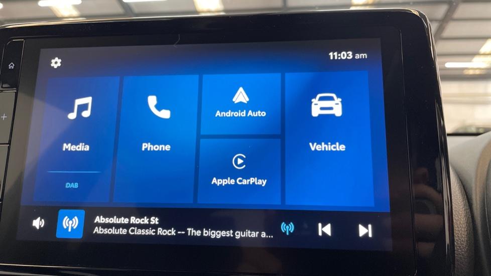 Apple Car Play & Android Auto