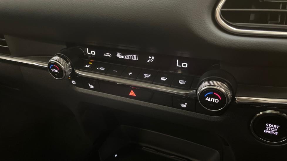 Dual Zone Climate Control 