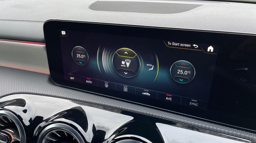 Dual Zone Climate Control 