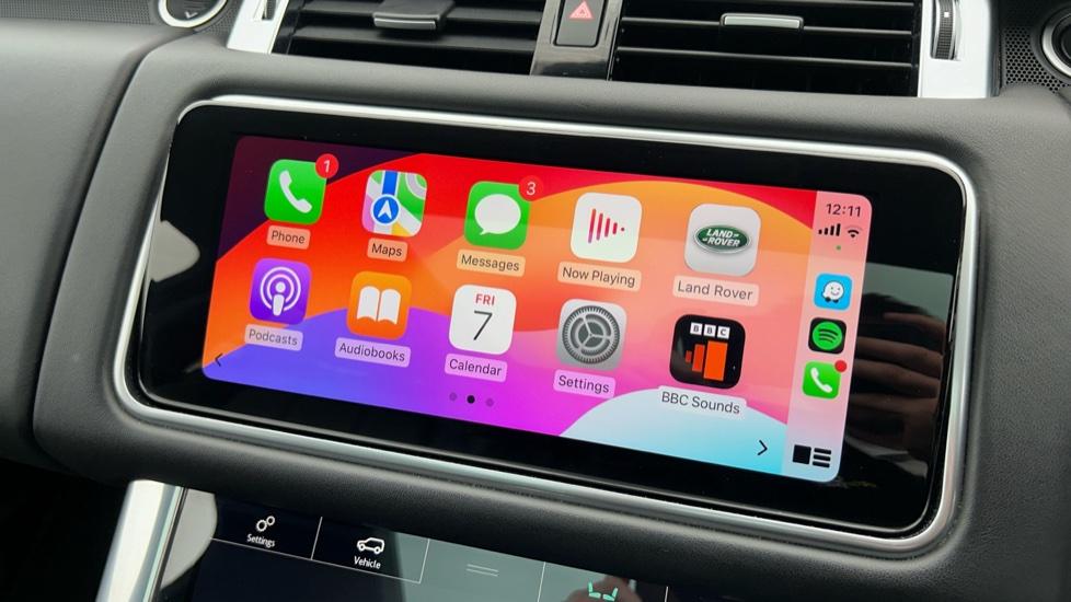 Apple Car Play & Android Auto