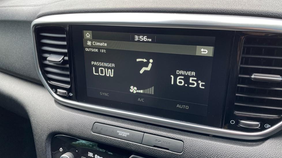 Dual Zone Climate Control 