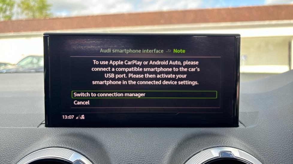 Apple Car Play & Android Auto