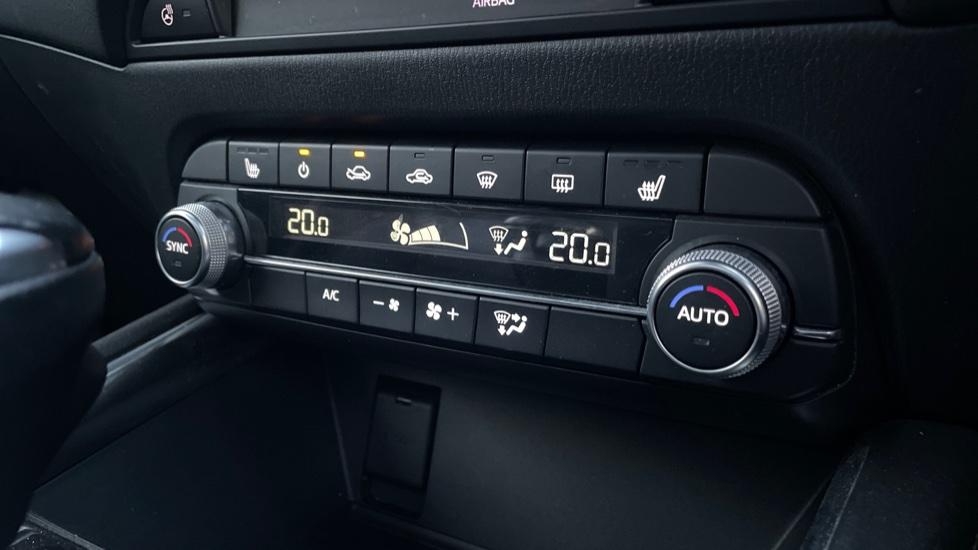 Dual Zone Climate Control 