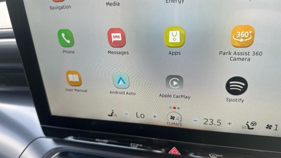 Apple Car Play & Android Auto