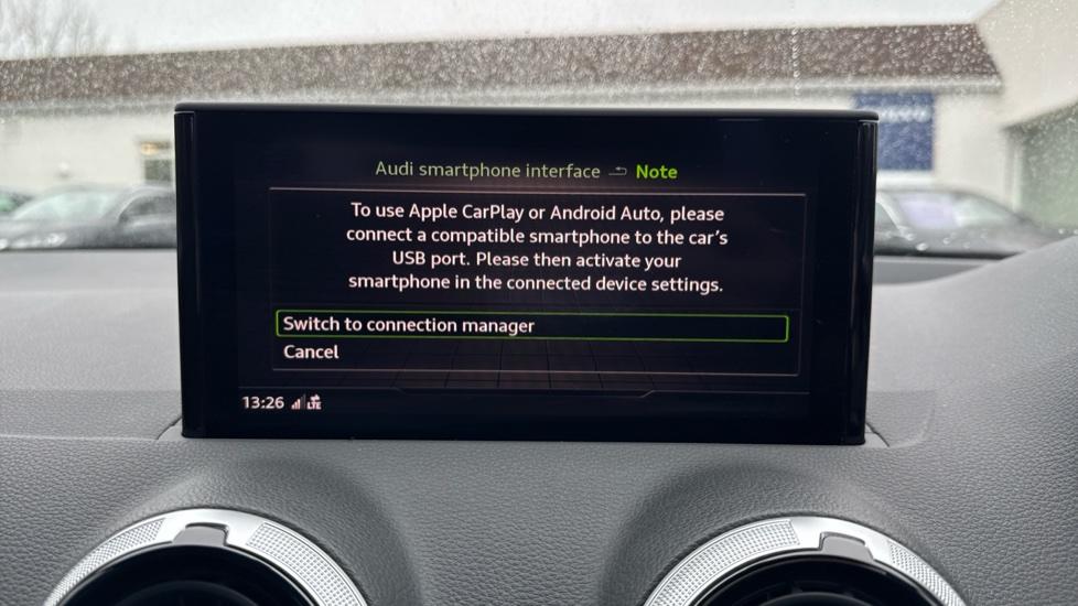 Apple Car Play & Android Auto