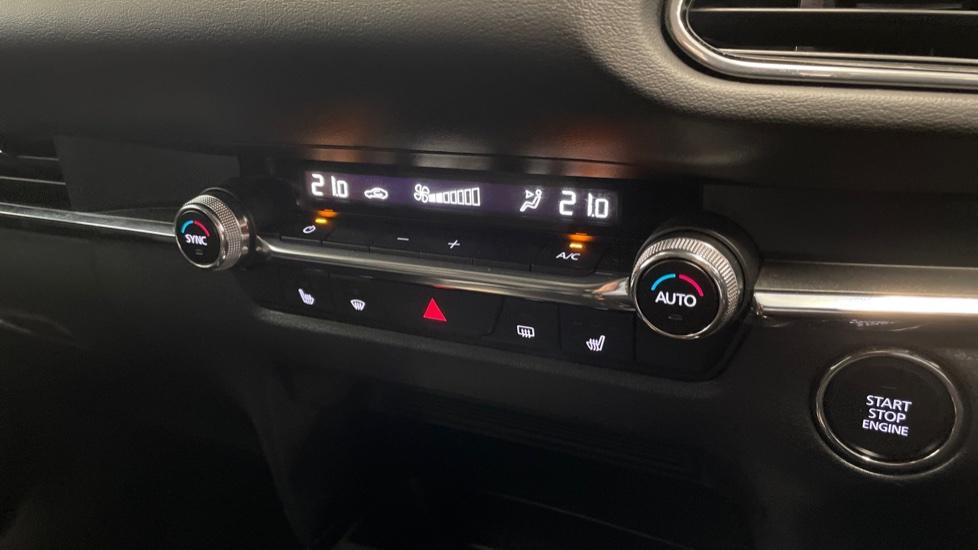 Dual Zone Climate Control 