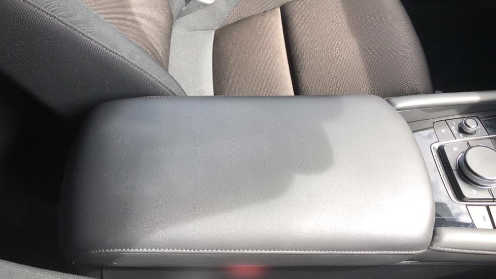 Rear Armrest/ Cup Holder