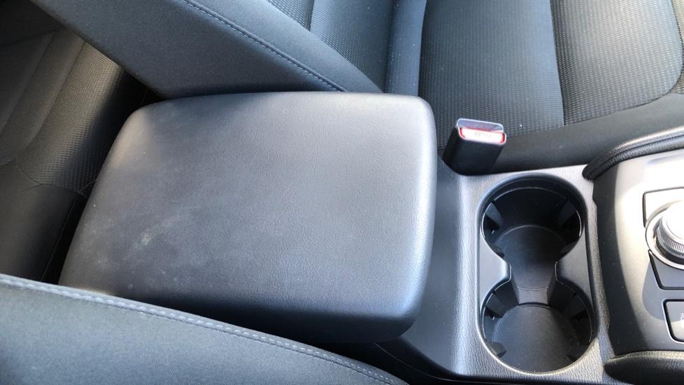 Rear Armrest/ Cup Holder