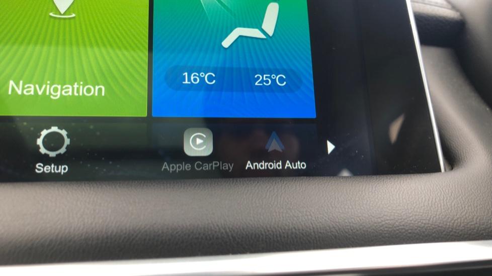 Apple Car Play & Android Auto