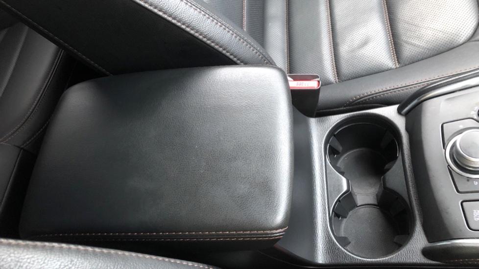 Rear Armrest/ Cup Holder