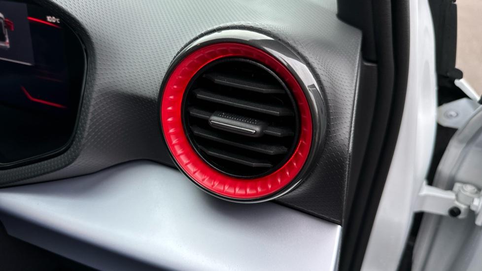 red Vents