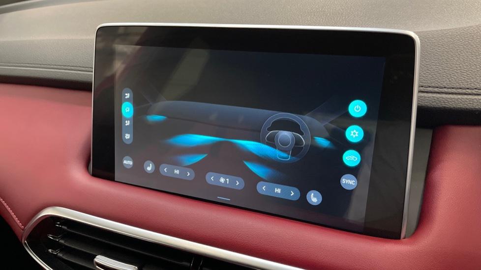 Dual Zone Climate Control 