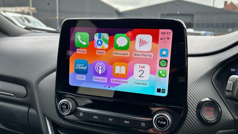 Apple Car Play & Android Auto