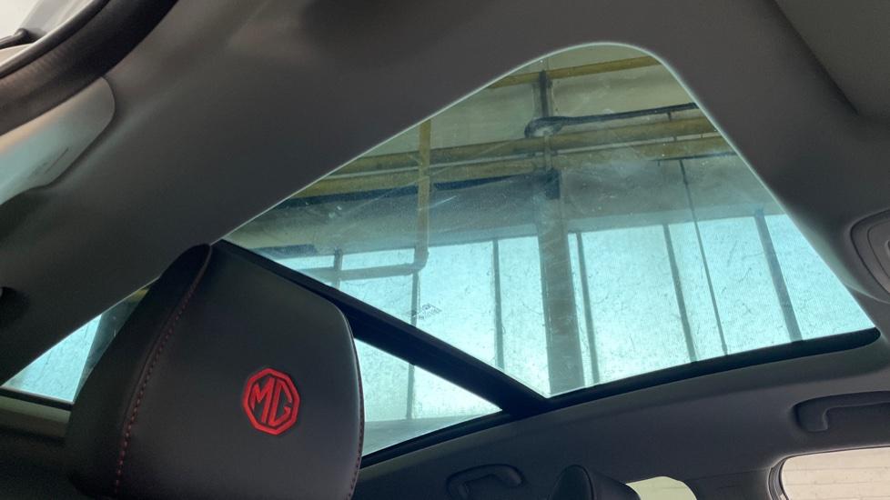 Sliding Panoramic Sunroof 