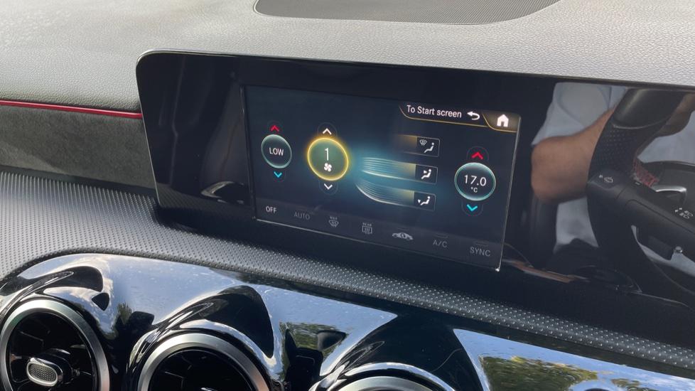 Dual Zone Climate Control 