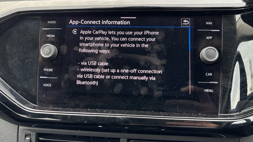 Apple Car Play & Android Auto