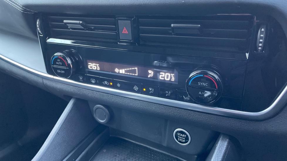 Dual Zone Climate Control 