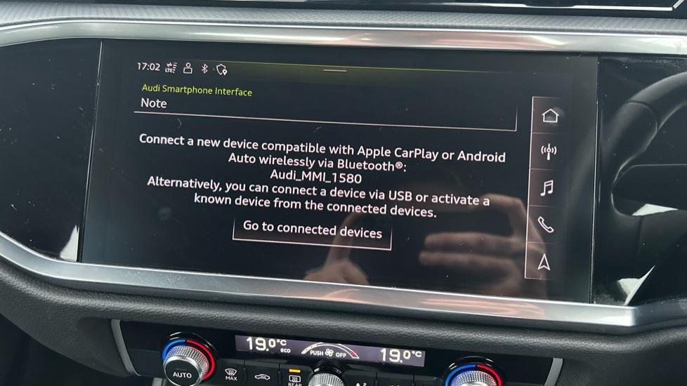 Apple Car Play & Android Auto