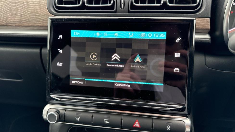 Apple Car Play & Android Auto