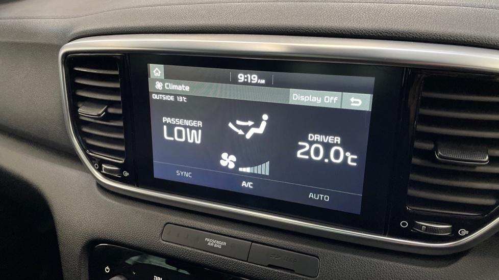 Dual Zone Climate Control 