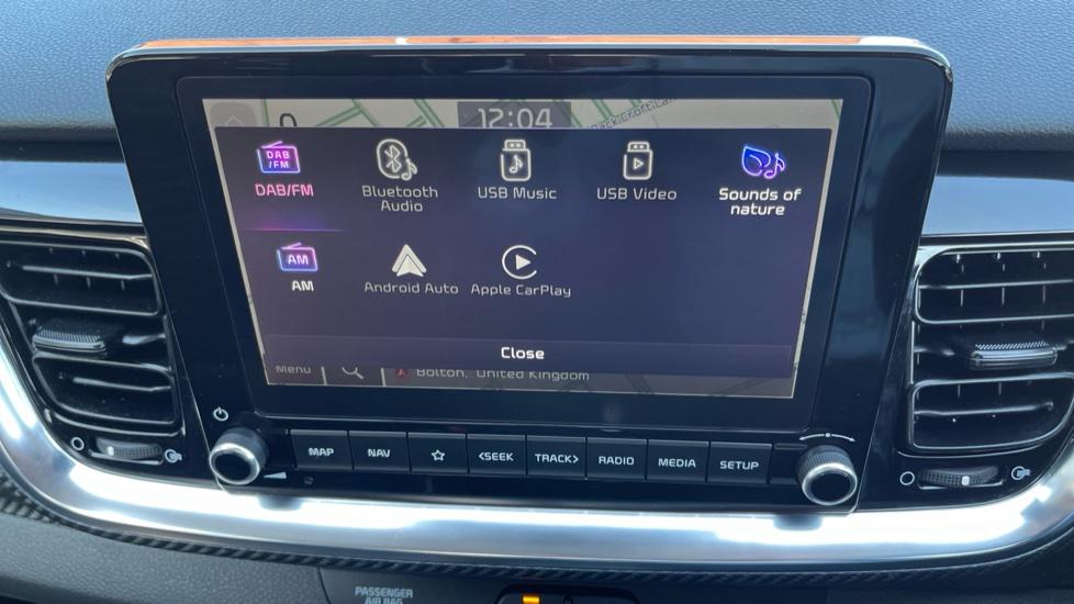 Apple Car Play & Android Auto