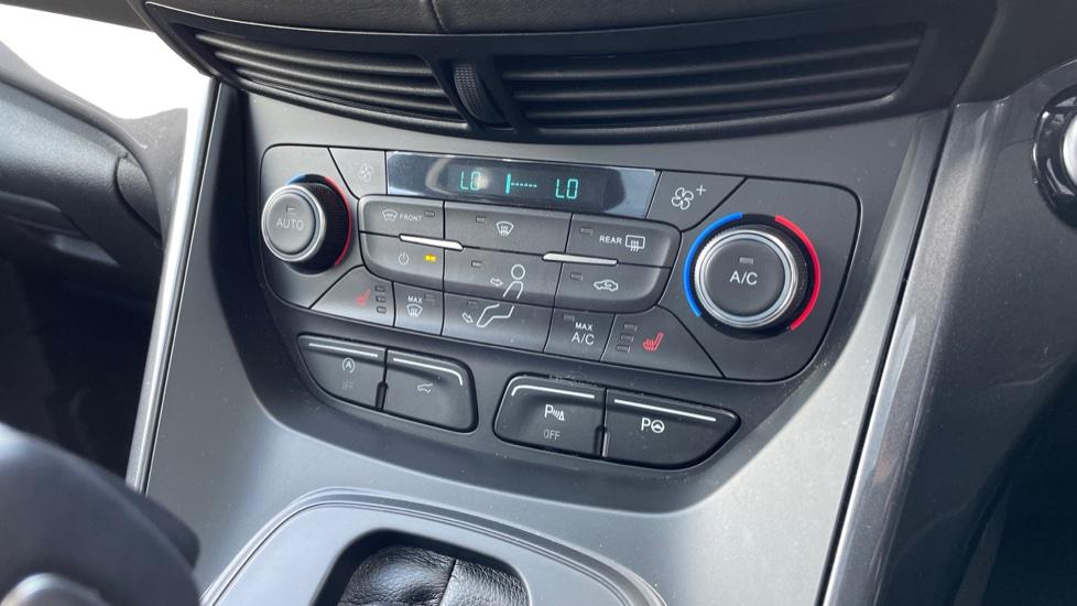 Dual Zone Climate Control 