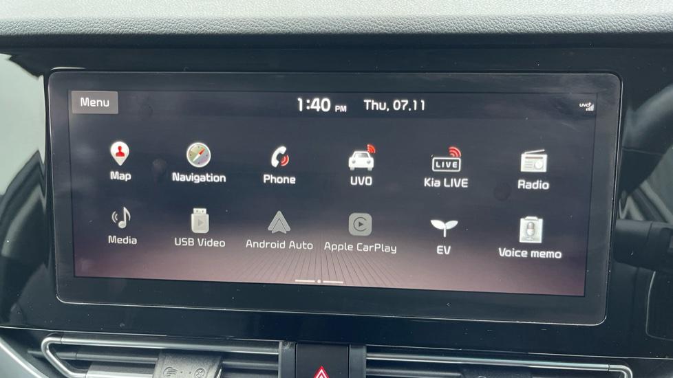 Apple Car Play & Android Auto