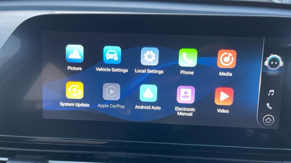 Apple Car Play & Android Auto