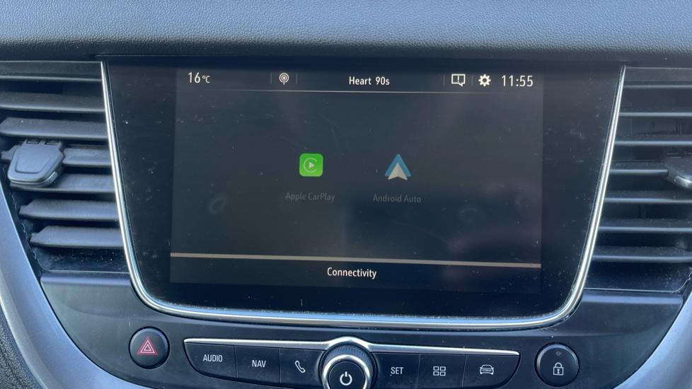 Apple Car Play & Android Auto