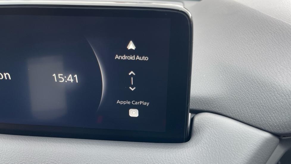 Apple Car Play & Android Auto