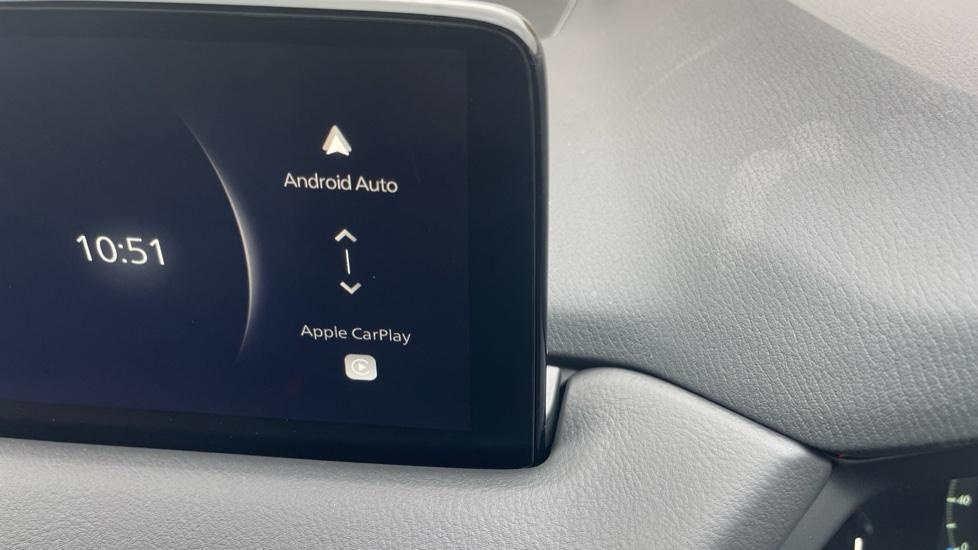 Apple Car Play & Android Auto