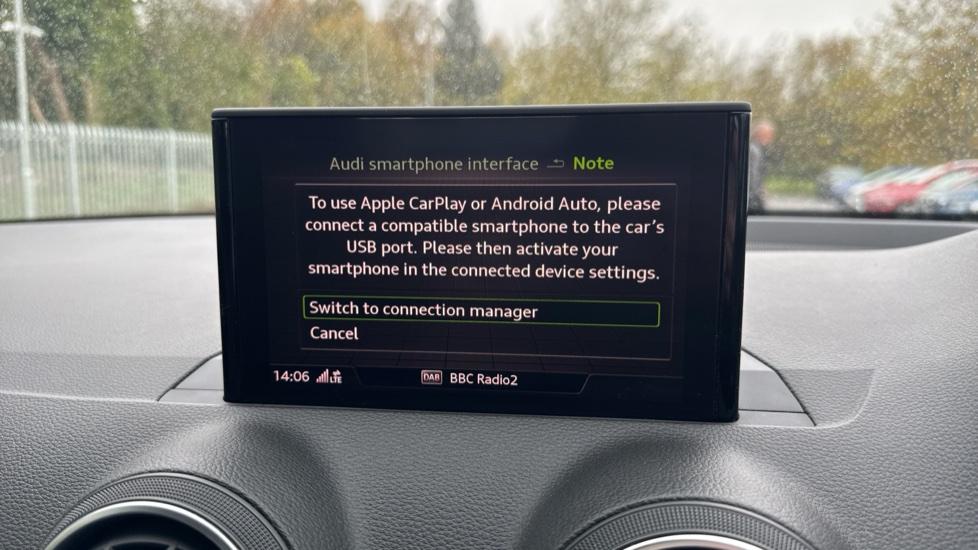 Apple Car Play & Android Auto