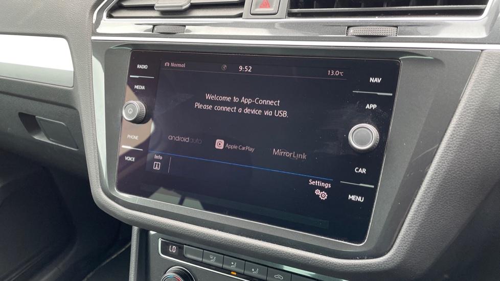 Apple Car Play & Android Auto