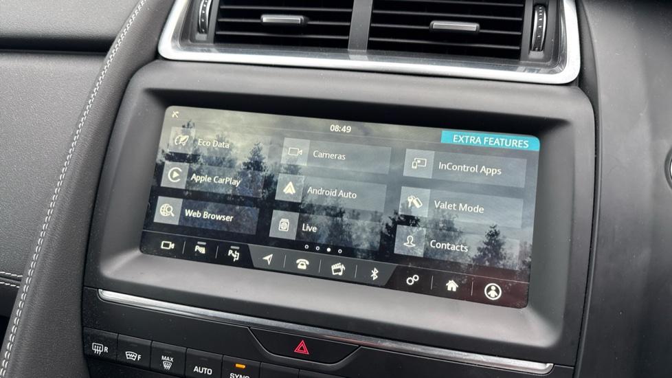 Apple Car Play & Android Auto