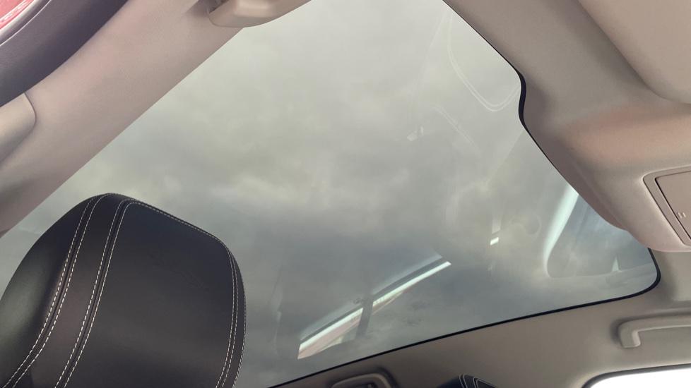 Fixed Panoramic Sunroof 