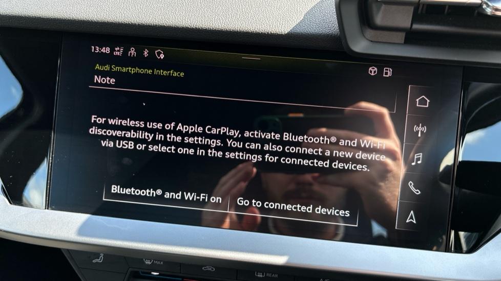 Apple Car Play & Android Auto