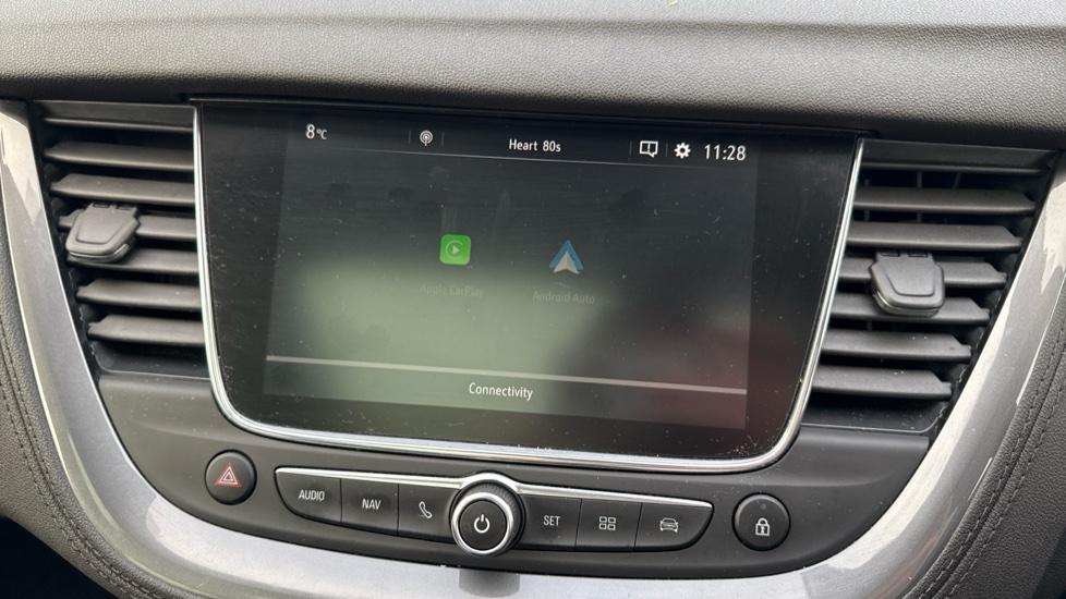 Apple Car Play & Android Auto