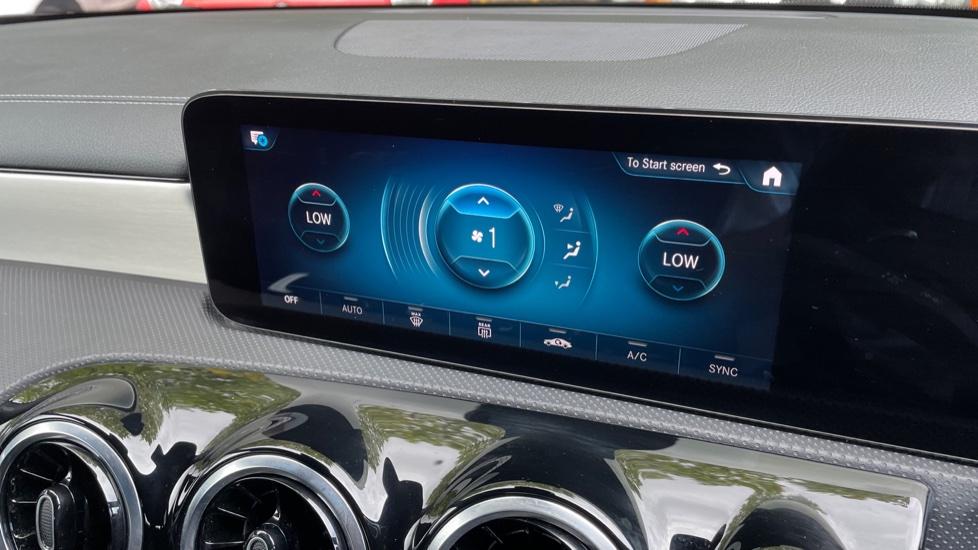 Dual Zone Climate Control 