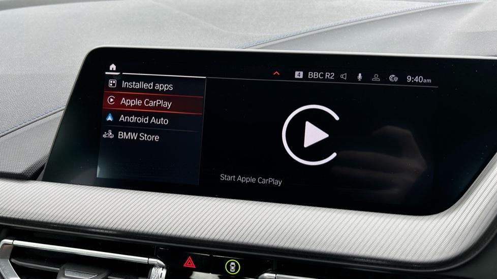 Apple Car Play & Android Auto