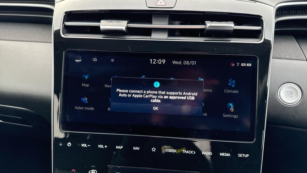 Apple Car Play & Android Auto