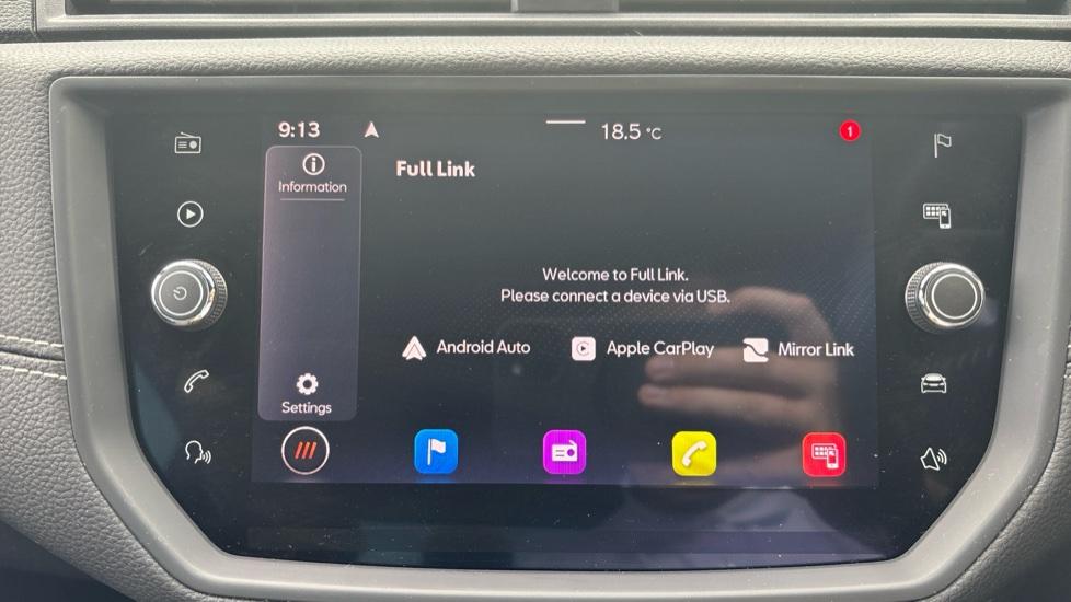 Apple Car Play & Android Auto